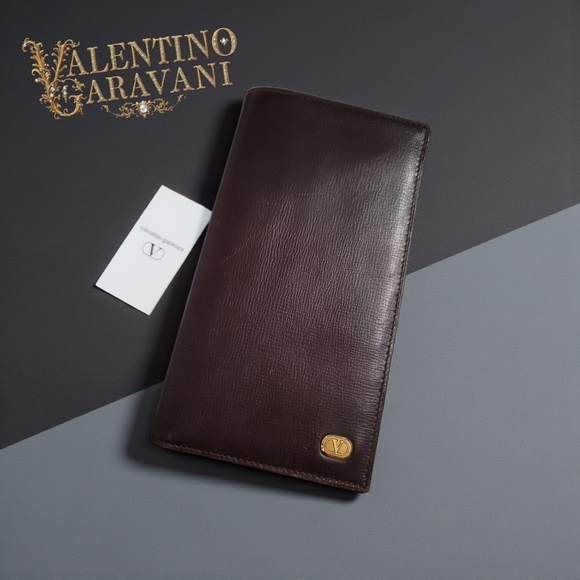Valentino Garavani Other - Valentino Garavani Brown Leather Long Wallet Vintage In EUC
